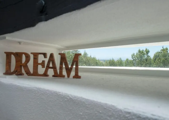 Bee Moinho Daire Sobral da Abelheira